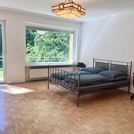 Large House With 4 Bedrooms In A Quiet And Greened Area Near Apartment