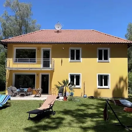 Large House With 4 Bedrooms In A Quiet And Greened Area Near Apartment