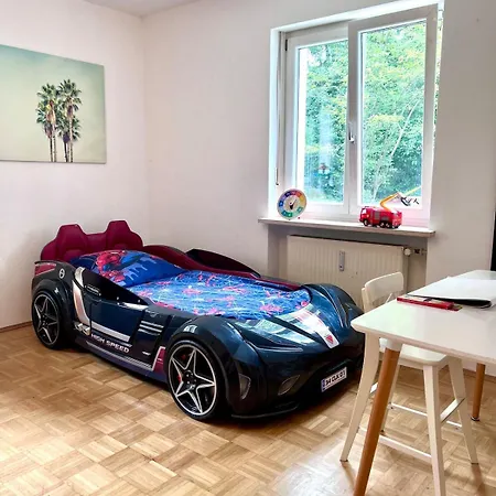 Large House With 4 Bedrooms In A Quiet And Greened Area Near