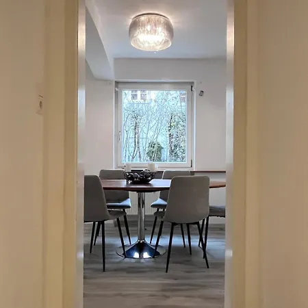 Large House With 4 Bedrooms In A Quiet And Greened Area Near *