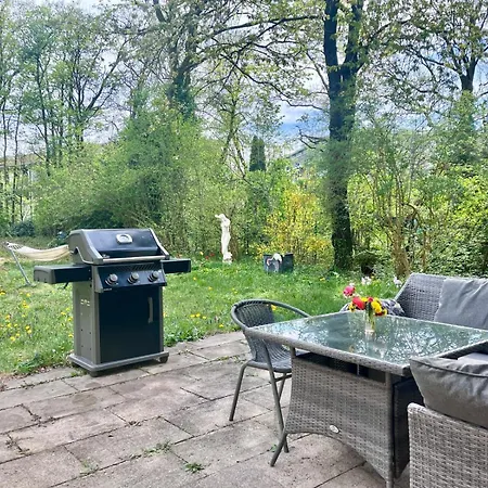 Large House With 4 Bedrooms In A Quiet And Greened Area Near *