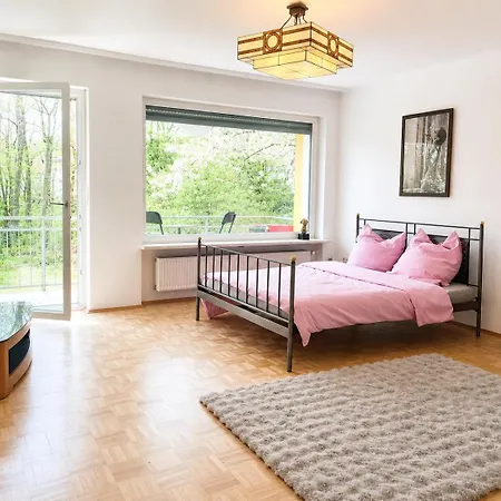 Apartmán Large House With 4 Bedrooms In A Quiet And Greened Area Near
